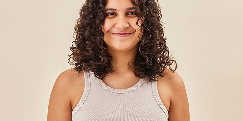 Rainy Days, Tangled Ways: Can Your Conditioner Actually Detangle Frizz?