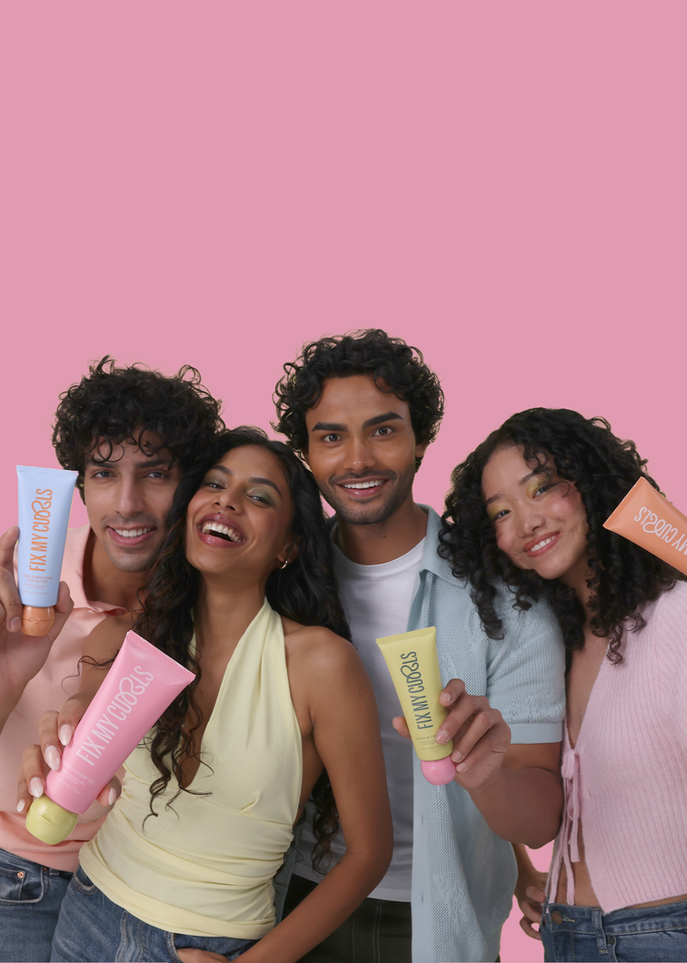 People with smiling faces are showing the products of Fix My Curls in the banner image of On the Go